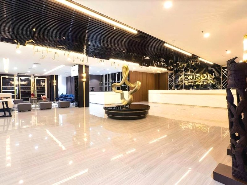 Horison Diana Timikaの写真