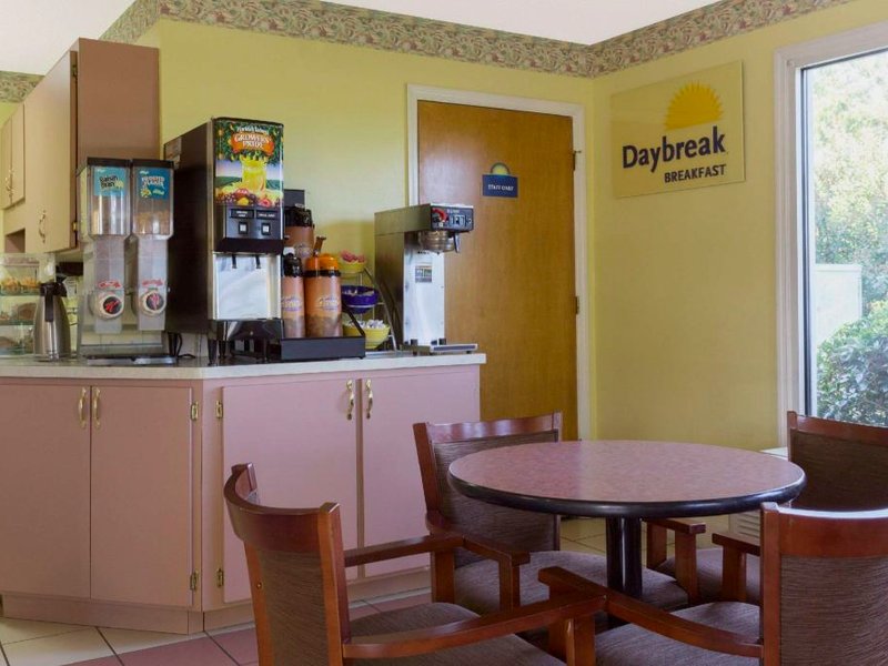 デイズ イン バイ ウィンダム ラモント モンティチェロ (Days Inn by Wyndham Lamont/Monticello)の写真