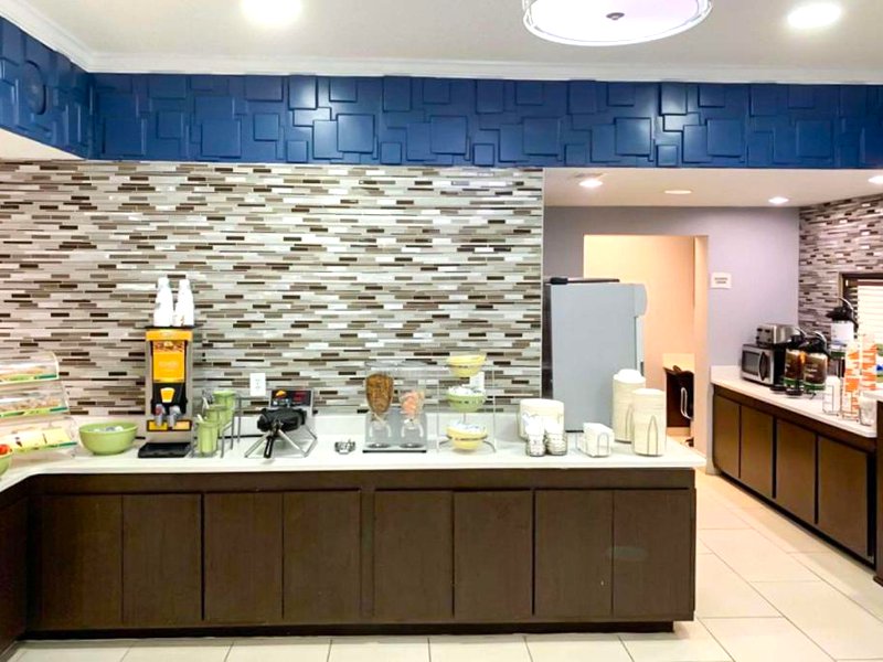 クオリティ イン アット オールバニー モール (Quality Inn at Albany Mall)の写真