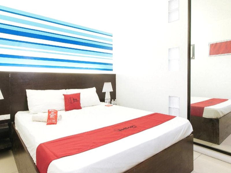 レッドドアーズ アット EL ハイウェイ ホテル ブラカン (RedDoorz @ EL Highway Hotel Bulacan)の写真