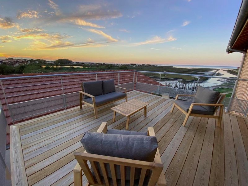 LES 12 DE LARROSの写真