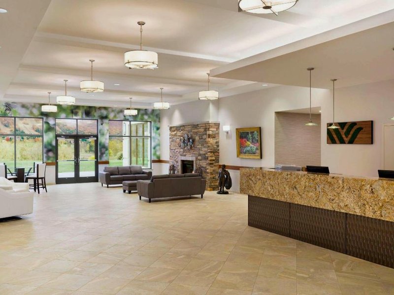 ウインダム ガーデン ステート カレッジ (Wyndham Garden State College)の写真