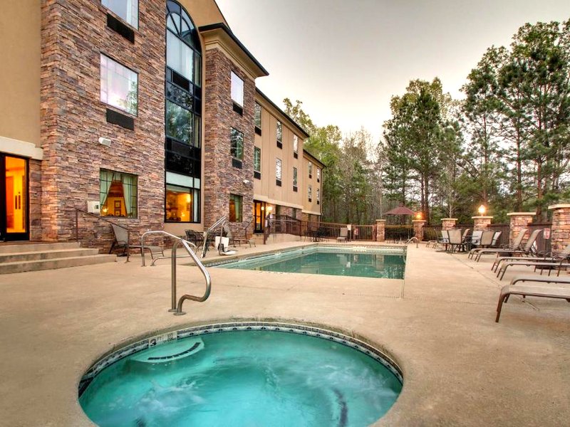 The Lodge on Lake Oconeeの写真