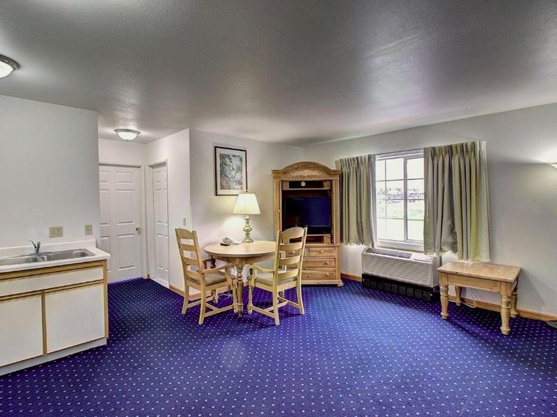 デイズ イン & スイーツ バイ ウィンダム ロロ (Days Inn & Suites by Wyndham Lolo)の写真