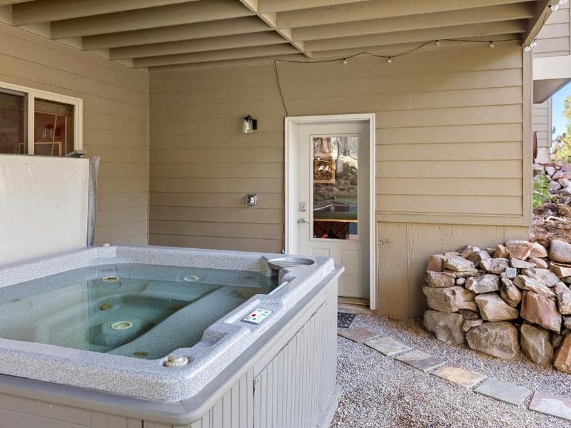 Hot Tub Family Friendly Garden City Getawayの写真