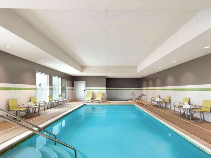 ラ キンタ イン&スイーツ バイ ウィンダム バーリントン (La Quinta Inn & Suites by Wyndham Burlington)の写真