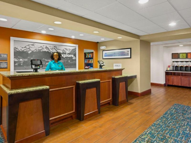 Hampton Inn & Suites Burlingtonの写真