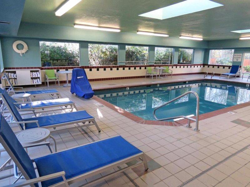 Holiday Inn Express Hotels & Suites Burlington By IHGの写真