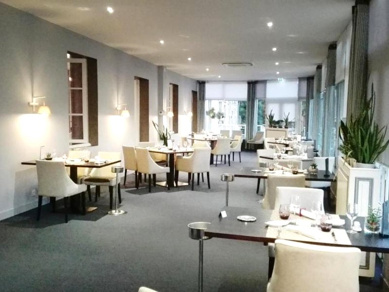 Logis Au Grand Hotel et son restaurantの写真