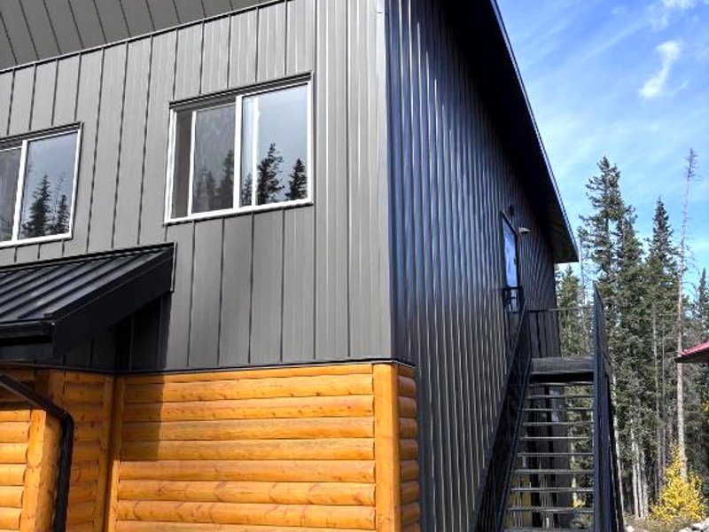 Jasper East Hostel - Near Jasper National Park East Gate Entranceの写真