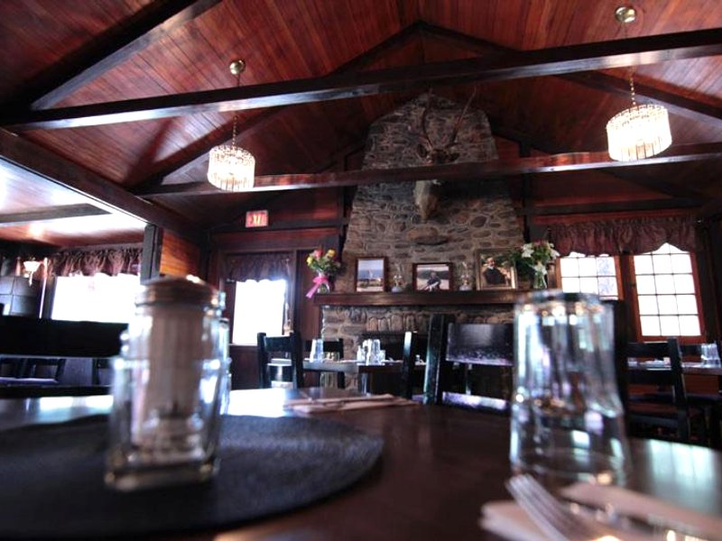 Miette Hot Springs Bungalowsの写真