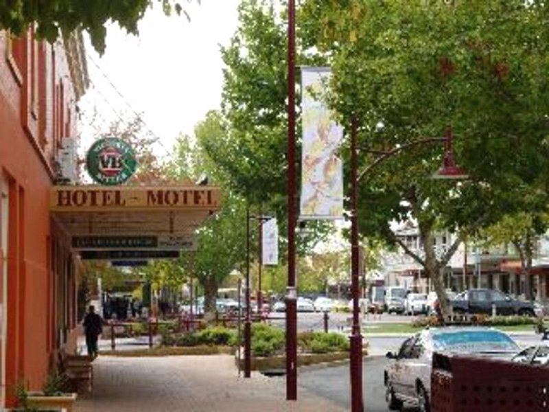 The Commercial Hotelの写真