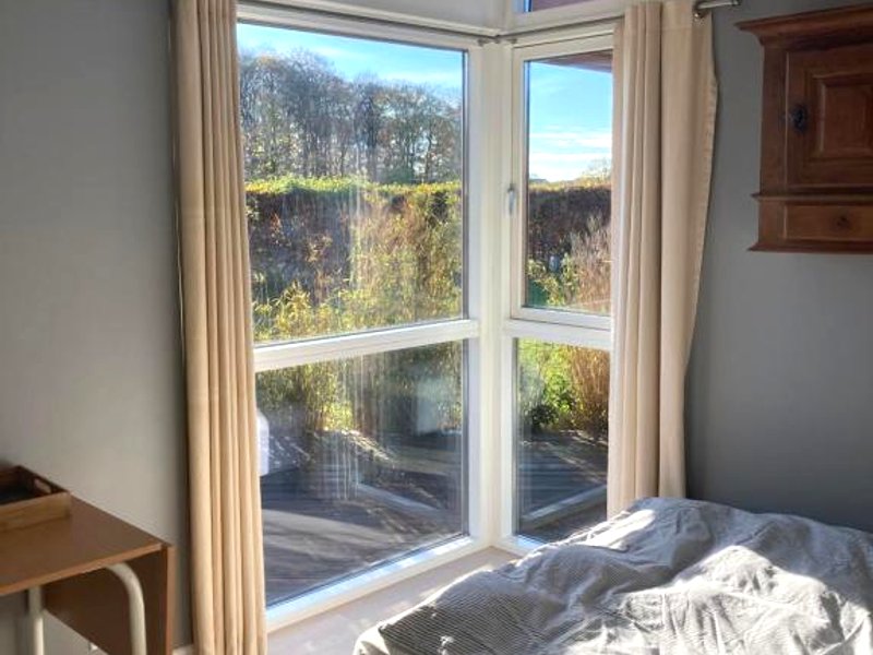 Værelse, bad og toilet i villaの写真