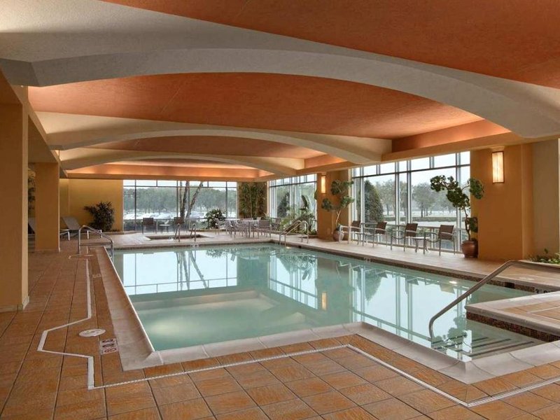 エンバシー スイーツ バイ ヒルトン ハンプトン コンベンション センター (Embassy Suites by Hilton Hampton Convention Center)の写真