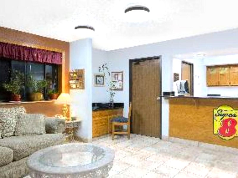 Super 8 Booneの写真