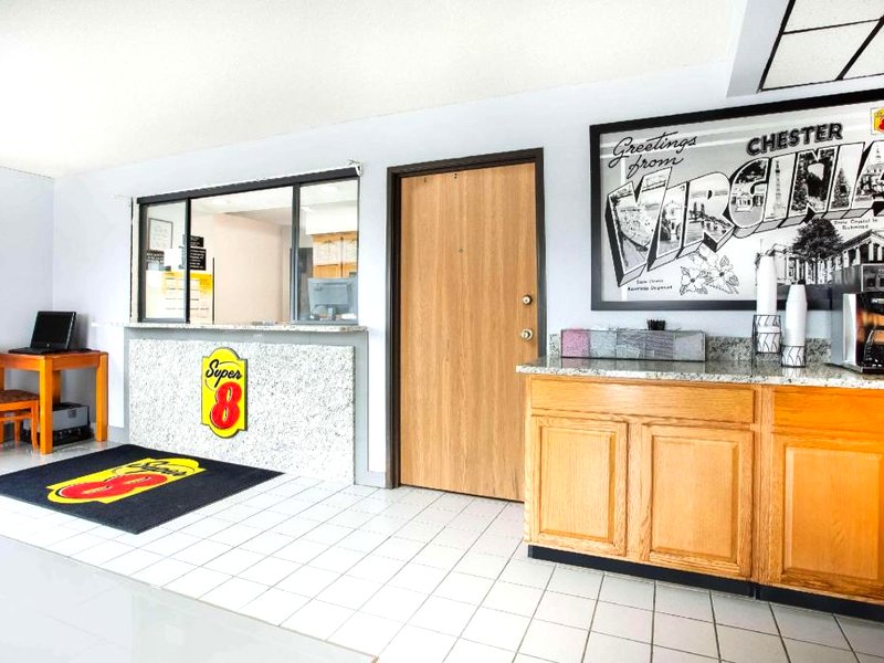 スーパー 8 バイ ウインダム チェスター リッチモンド エリア (Super 8 By Wyndham Chester/Richmond Area)の写真