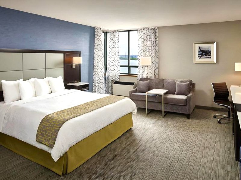 ウォーターフロント ホテル (Waterfront Hotel)の写真