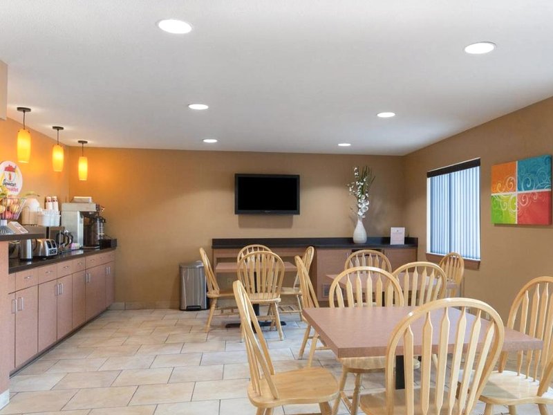 Super 8 By Wyndham Radcliff Ft. Knox Areaの写真