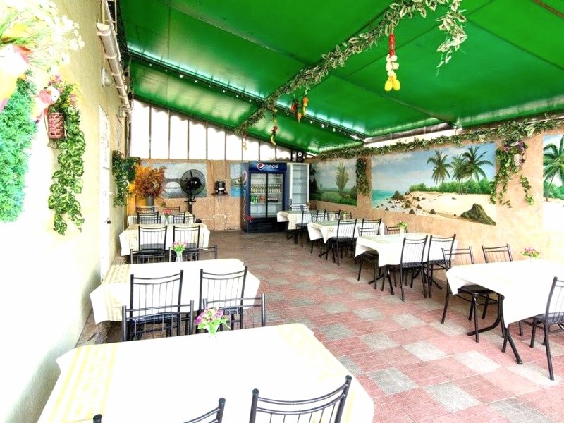 ［カロリノ ブハズ］アパートメント（650m²）｜ 4ベッドルーム／1バスルーム (Hotel Adam and Eve.)の写真