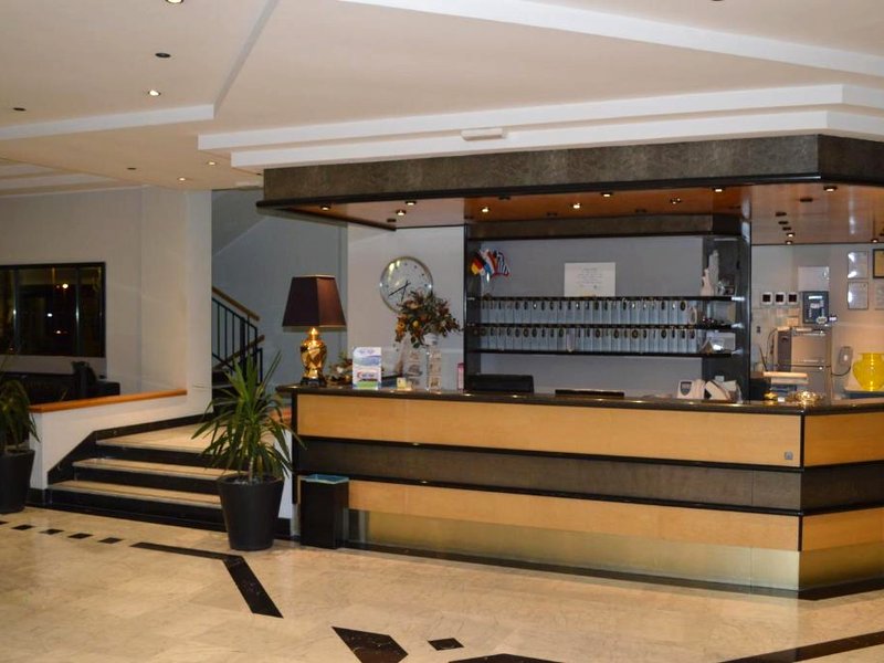 Canadian Hotelの写真