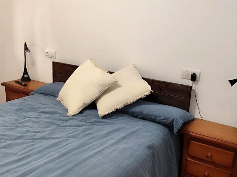 Sabino Arana 9, habitación doble con servicios compartidos (Sabino Arana 9, habitacion doble con servicios compartidos)の写真