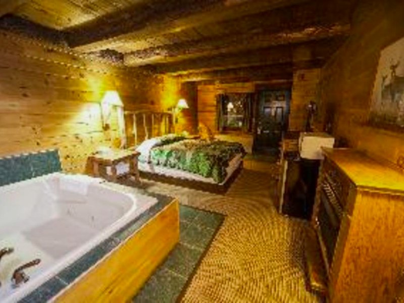 Log Cabin Lodge & Suitesの写真