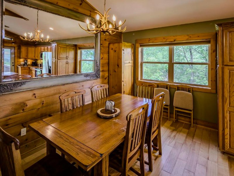 Relaxing Mountain View Cabin near Banner Elk, NCの写真