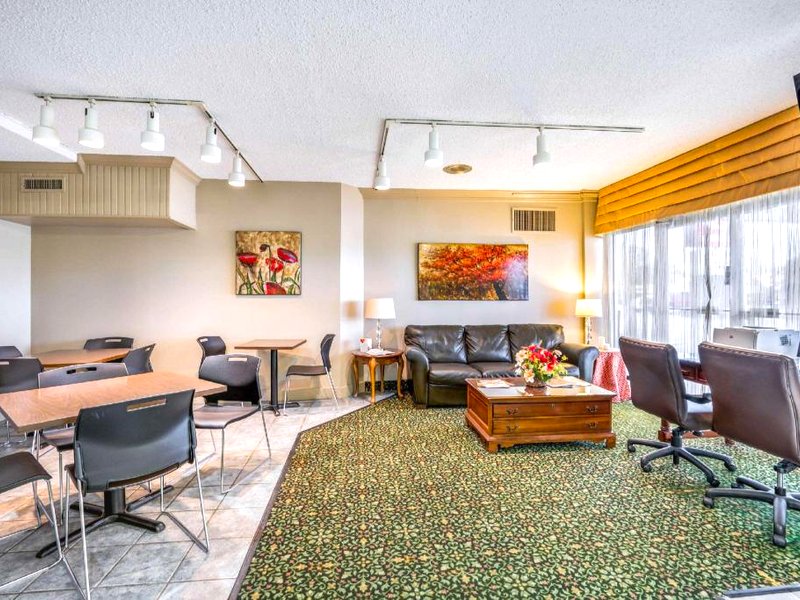 エコノ ロッジ コリンス (Econo Lodge Corinth)の写真