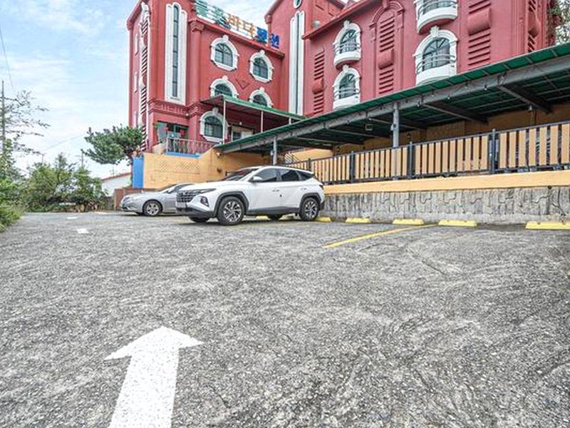 ナムヘ ワイルドフラワー シー モーテル (Namhae Wildflower Sea MOTEL)の写真