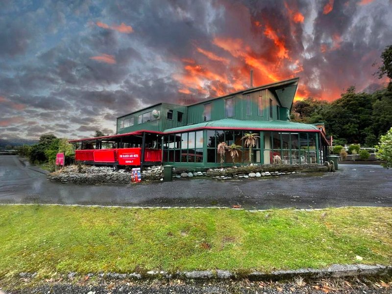 フォックス グレイシャー ジェイド ホテル (Fox Glacier Jade Hotel)の写真