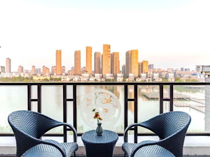 トン チュエ タイ ジンリン ホテル トンリン アンホイ (Tong Que Tai Jinling Hotel Tongling Anhui)の写真