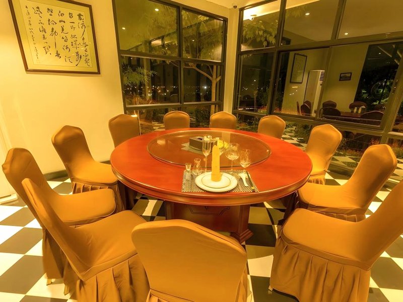 ポウ ヴィラ (Pou Villa)の写真