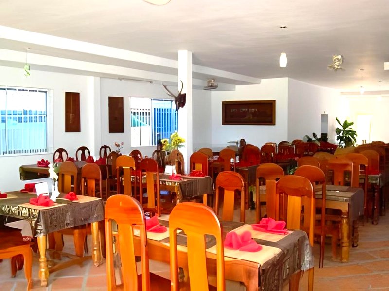 ポーサット センチュリー ホテル (Pursat Century Hotel)の写真