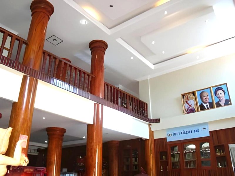 ポーサット センチュリー ホテル (Pursat Century Hotel)の写真