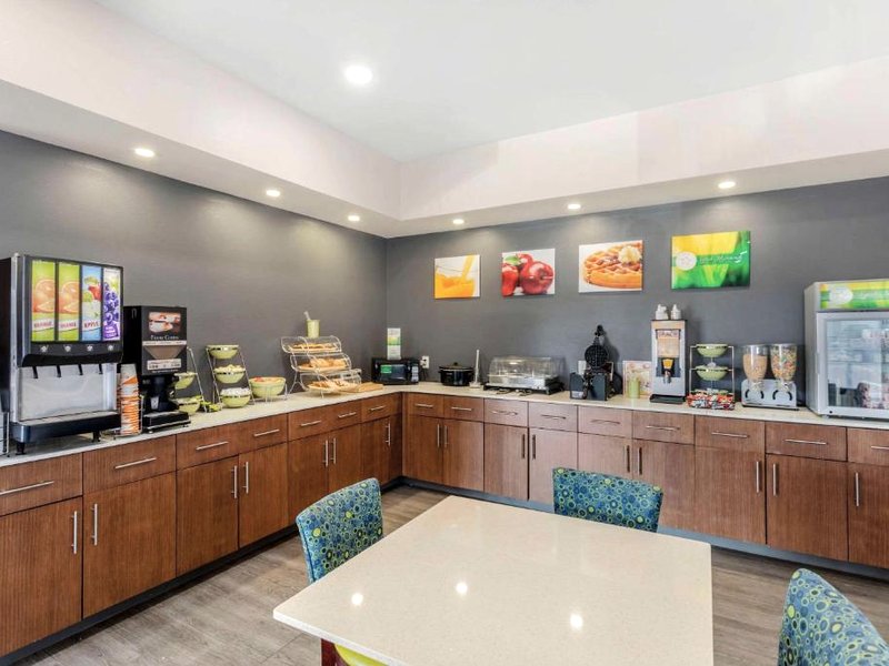 Quality Inn Cookevilleの写真