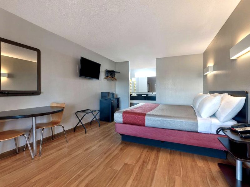 Motel 6 Cookeville, TNの写真