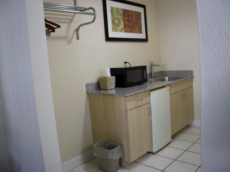 Legacy Inn - Cookevilleの写真