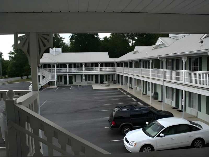 Legacy Inn - Cookevilleの写真