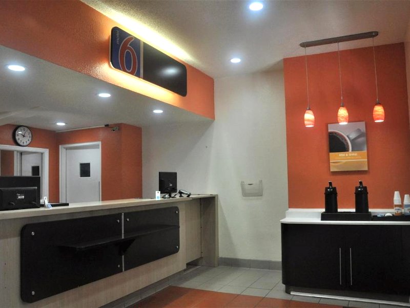 Motel 6 Raleigh, NC Caryの写真