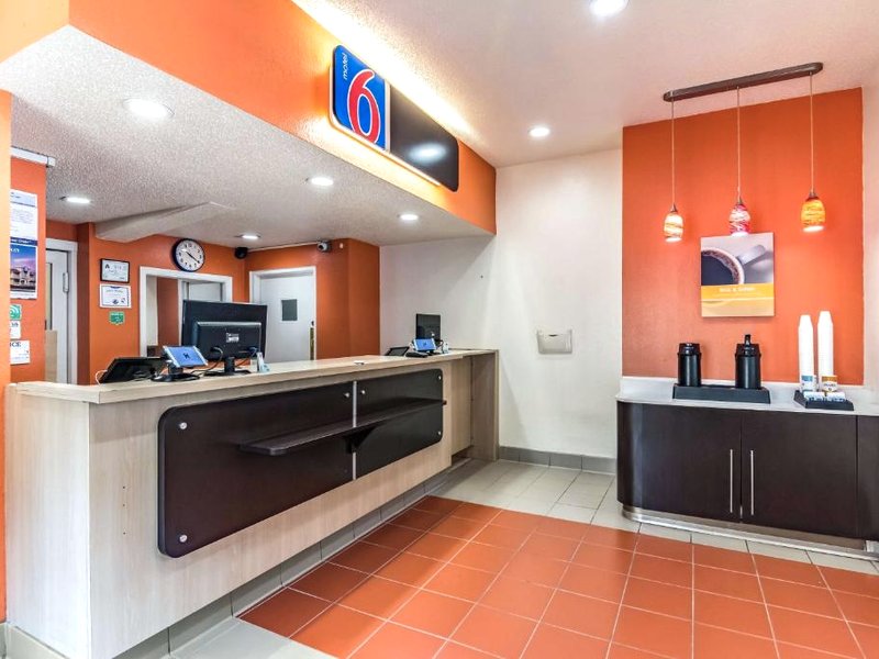 Motel 6 Raleigh, NC Caryの写真