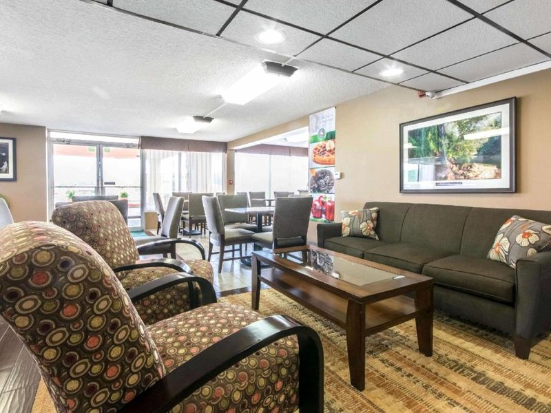 Quality Inn & Suitesの写真