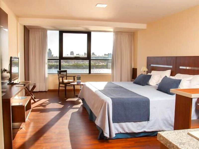 Puerto Amarras Hotel & Suitesの写真