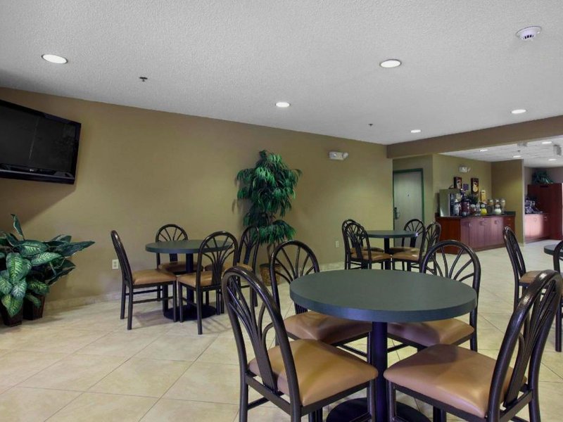 Microtel Inn & Suites by Wyndham Palm Coast I-95の写真