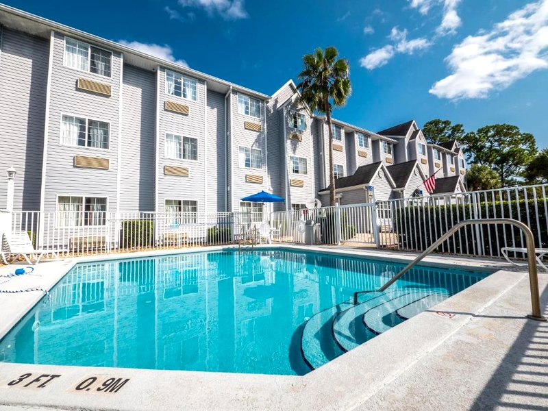 Microtel Inn & Suites by Wyndham Palm Coast I-95の写真