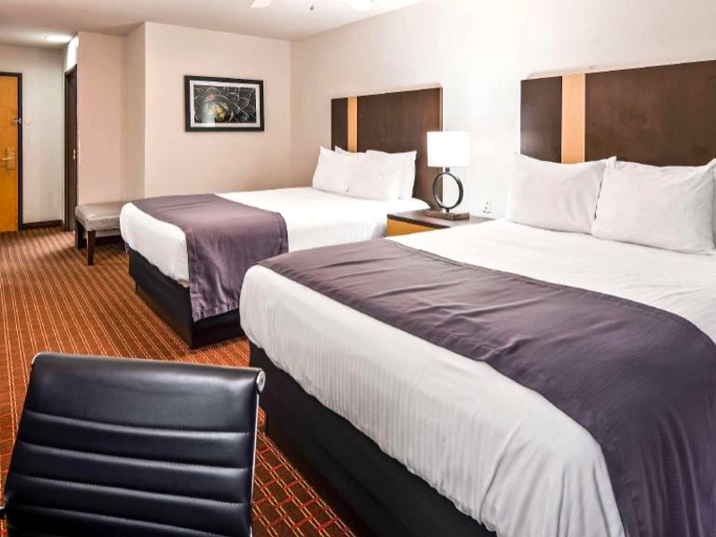 Best Western Inn & Suitesの写真