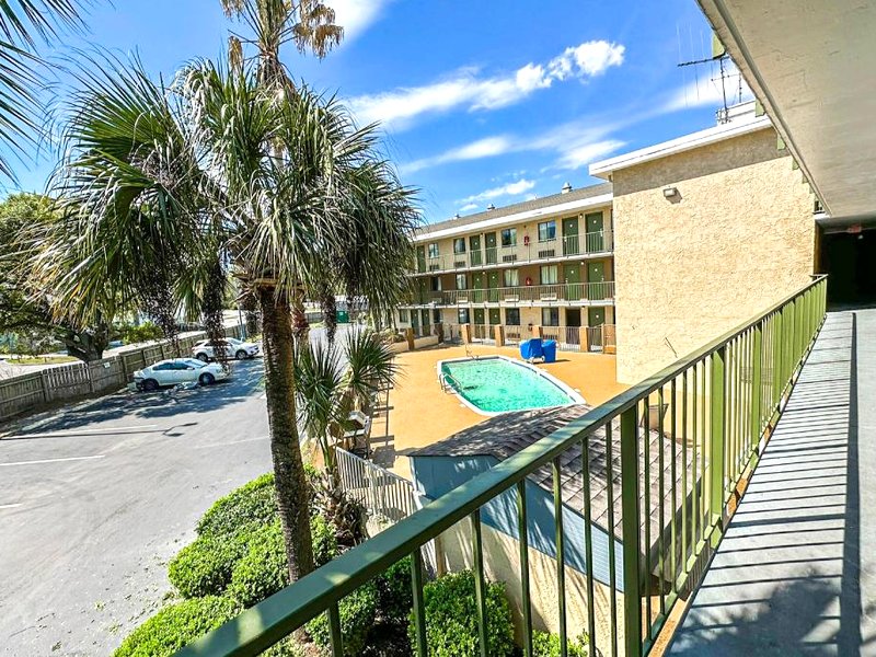 オヨ ホテル モービル, AL I-65 アット エアポート ブルバード (OYO Hotel Mobile, AL I-65 at Airport Blvd)の写真