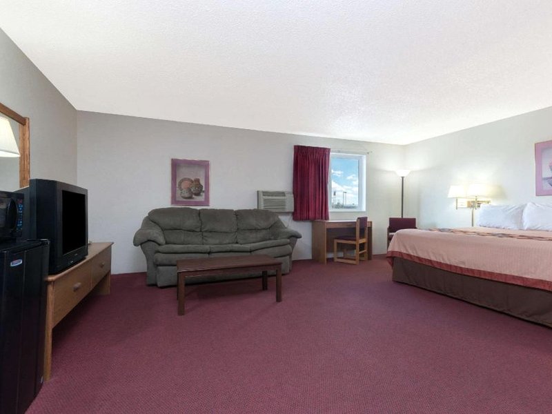 スーパー 8 バイ ウインダム レートン (Super 8 By Wyndham Raton)の写真