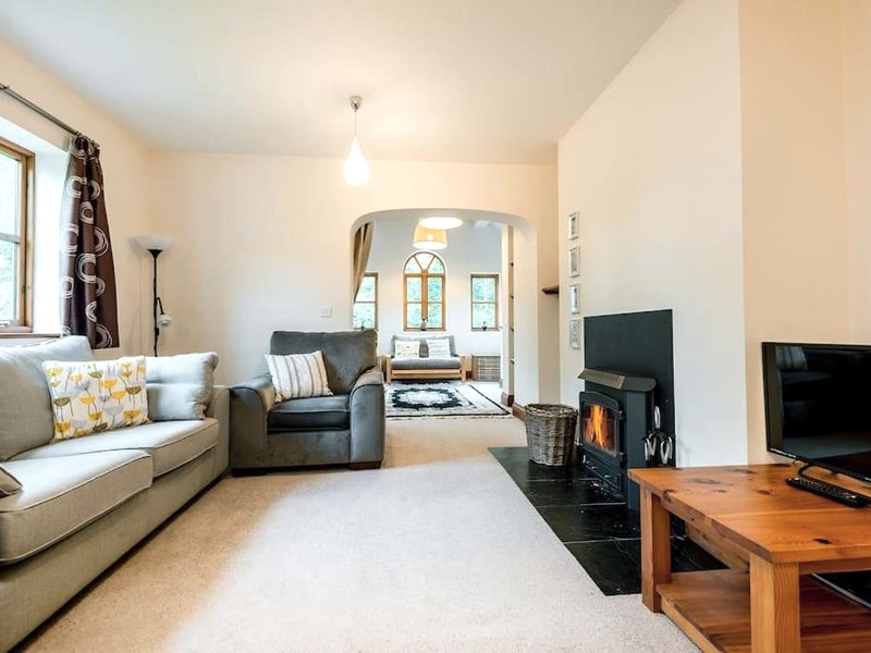 Travel Fox Cottages- Swimming Lake, BBQ Hut, Games Area - Alton Towersの写真