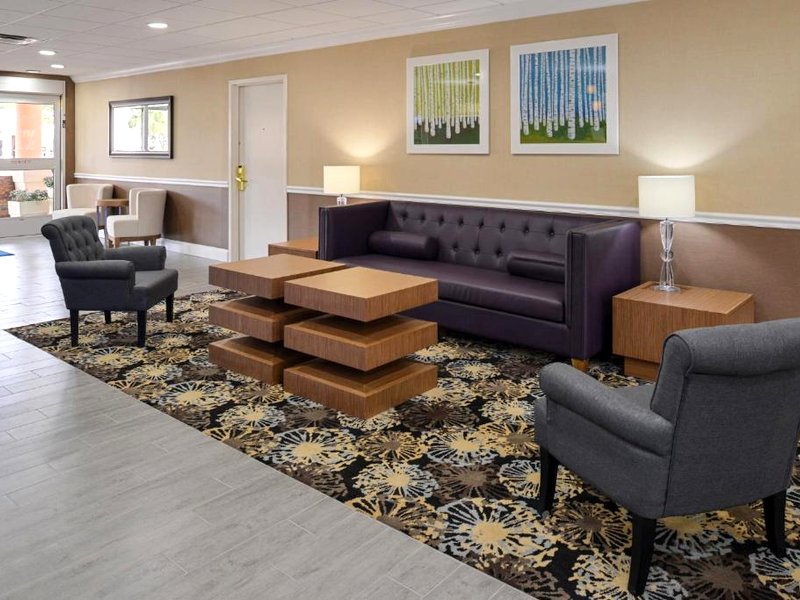 Holiday Inn Express Hotel & Suites Bonita Springs By IHGの写真