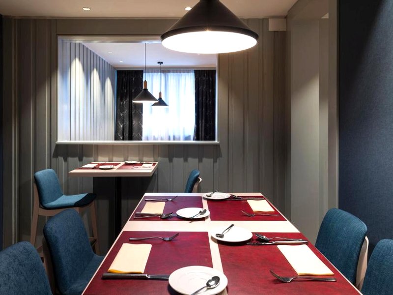 ホテル コンチネンタル (Hotel Continental)の写真